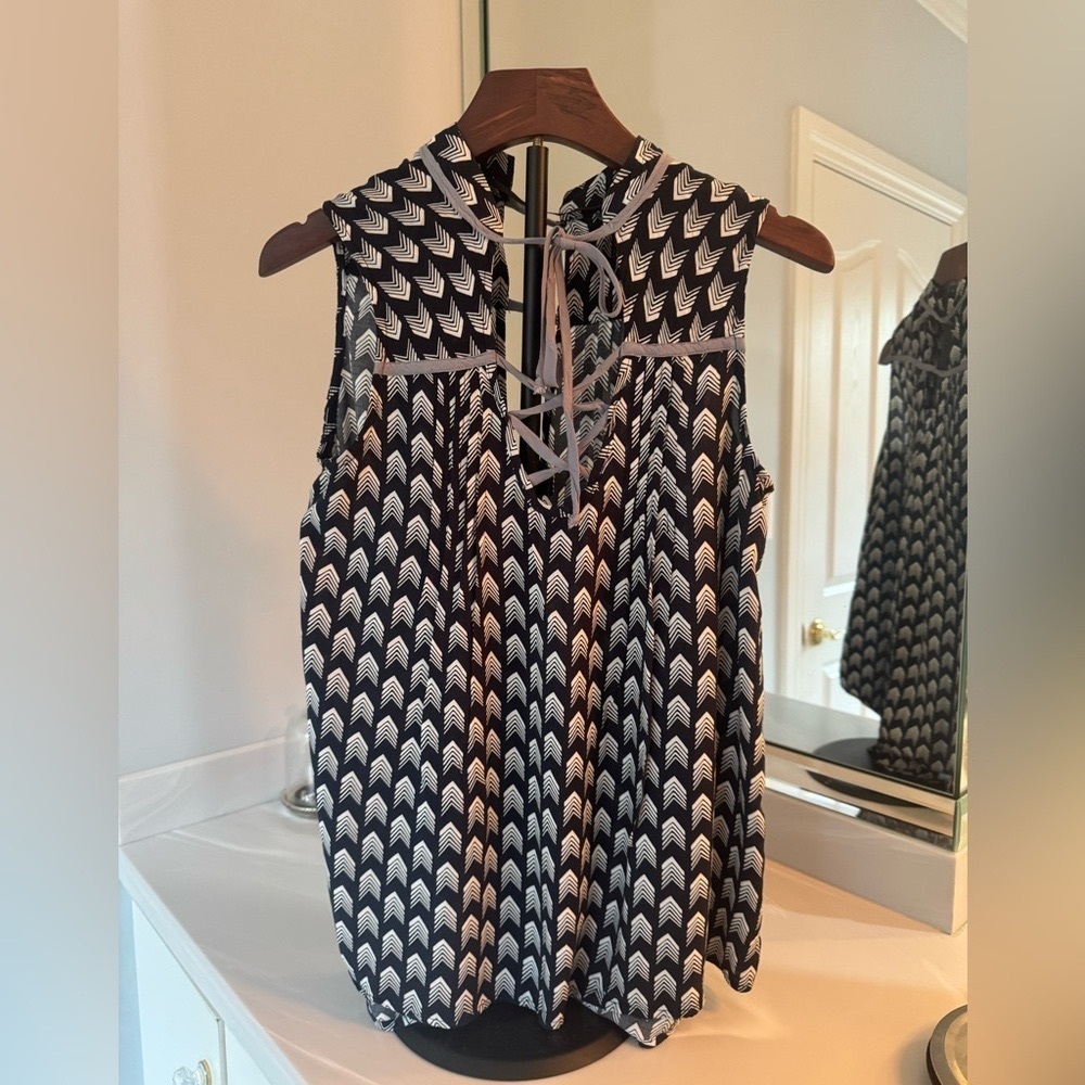 Anthropologie Comme Toi Chic Blouse- US Small ๐ - Picture 14 of 14
